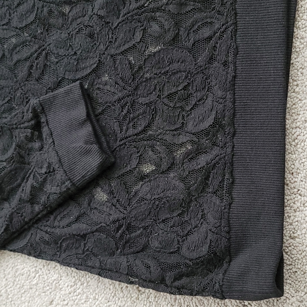 A.N.A Lace top - Picture 3 of 3